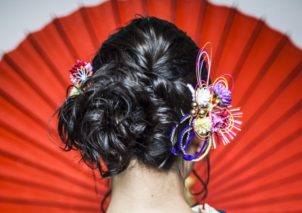 振袖の色に合わせたヘアセット